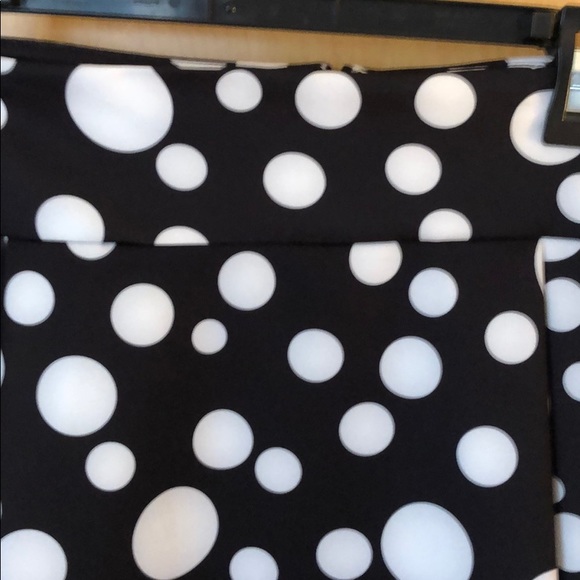 Fun ASOS Black and White Polka Dot Midi Skirt - Picture 3 of 4